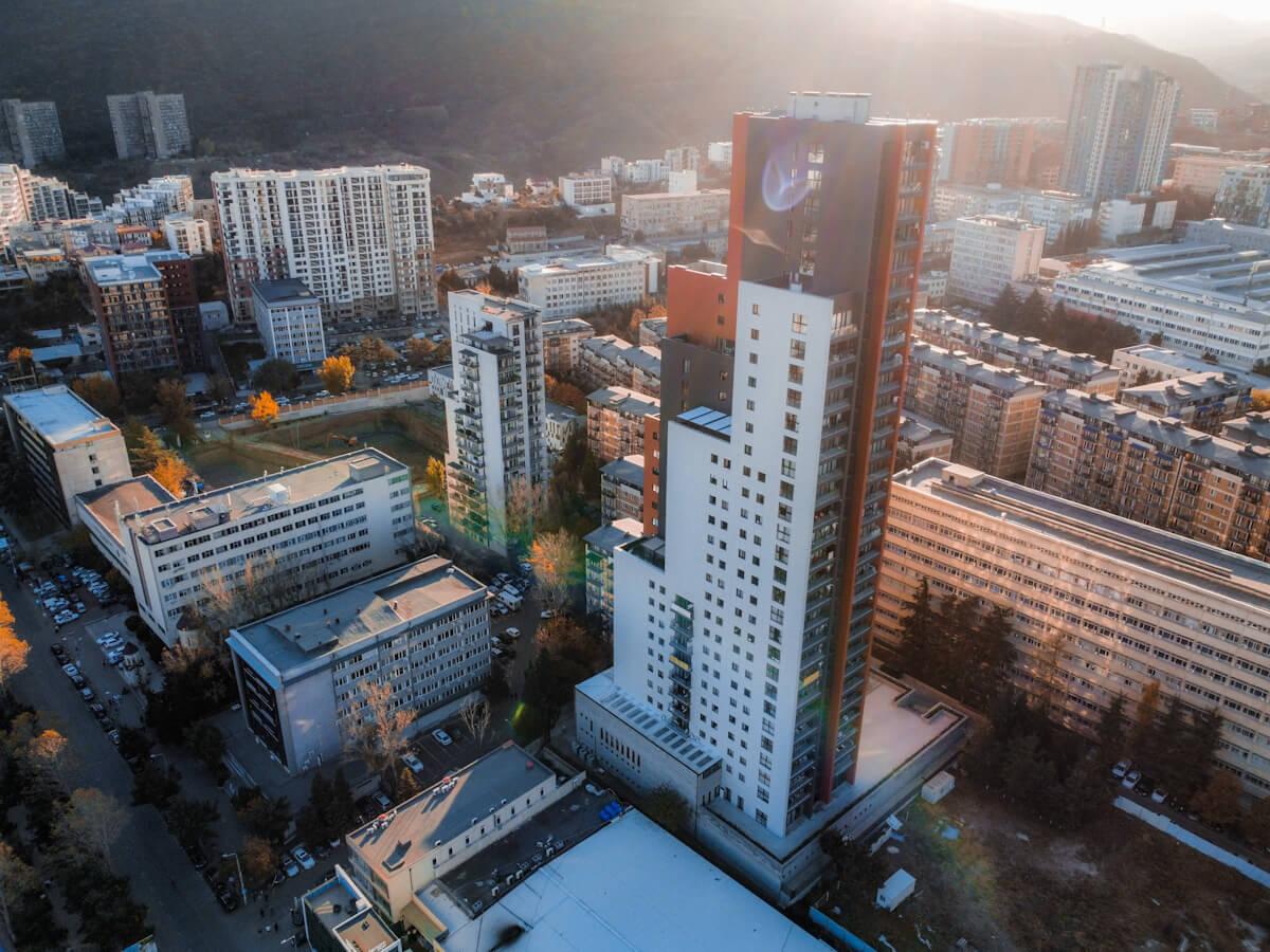 2024 წელს უძრავი ქონების ფასების ზრდის დინამიკა ნარჩუნდება – ბინების უმეტესი ნაწილი დიდ დიღომში, საბურთალოსა და სამგორის რაიონებში გაიყიდა