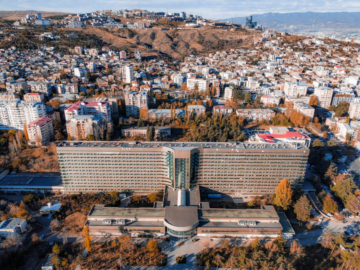 2024 წელს უძრავი ქონების ფასების ზრდის დინამიკა ნარჩუნდება – ბინების უმეტესი ნაწილი დიდ დიღომში, საბურთალოსა და სამგორის რაიონებში გაიყიდა