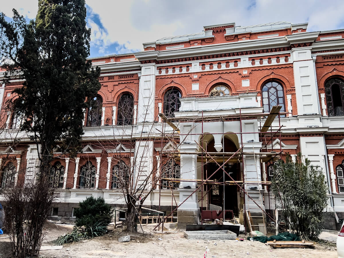 მუზეუმების რეაბილიტაციის პროგრამა გრძელდება – Kalaki.ge-ს ობიექტივში ამჯერად აბრეშუმის მუზეუმი მოხვდა