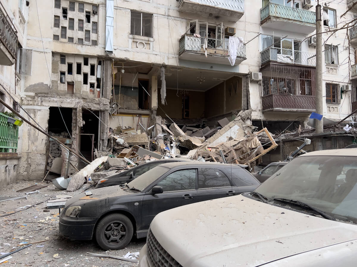 თბილისში სამტრედიის ქუჩაზე აფეთქება მოხდა-kalaki.ge-ს ფოტორეპორტაჟი შემთხვევის ადგილიდან