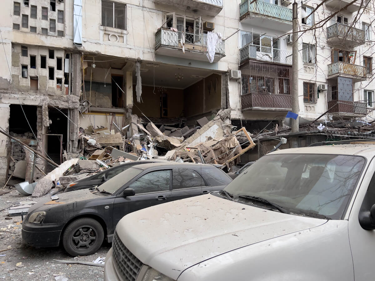 თბილისში სამტრედიის ქუჩაზე აფეთქება მოხდა-kalaki.ge-ს ფოტორეპორტაჟი შემთხვევის ადგილიდან