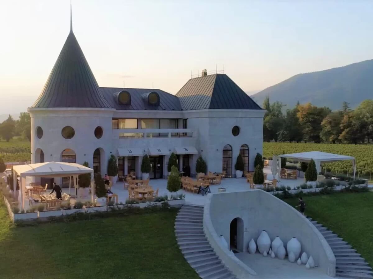 „ლოპოტა სპა რეზორტი“ – შვიდი ოთახიდან დაწყებული ისტორია