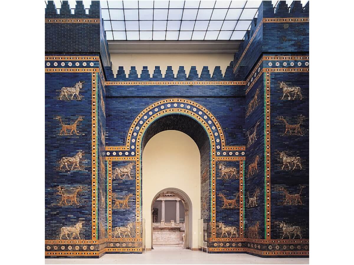 თბილისური მოზაიკები – წავშალოთ თუ გავუფრთხილდეთ ქართულ მოტივებზე შექმნილ საბჭოთა სიმბოლიკას