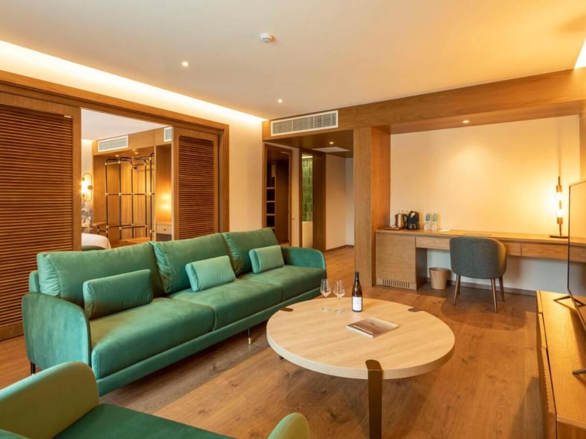 „ლოპოტა სპა რეზორტი“ – შვიდი ოთახიდან დაწყებული ისტორია