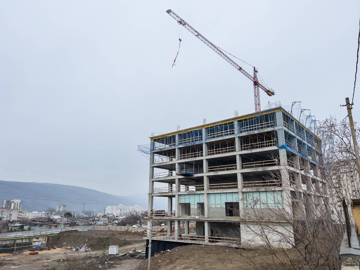 5 ყველაზე ძვირადღირებული მიმდინარე მშენებლობა ისნის რაიონში
