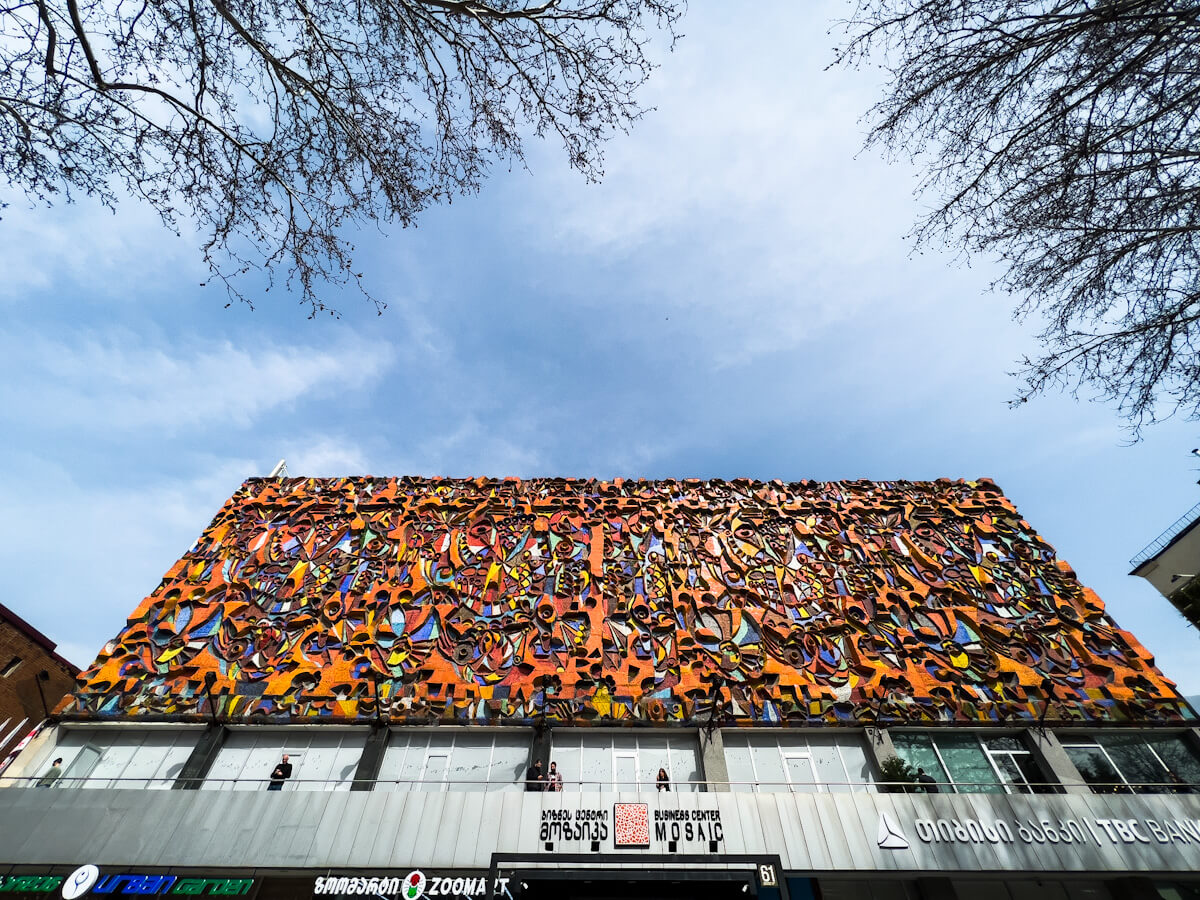 თბილისური მოზაიკები – წავშალოთ თუ გავუფრთხილდეთ ქართულ მოტივებზე შექმნილ საბჭოთა სიმბოლიკას