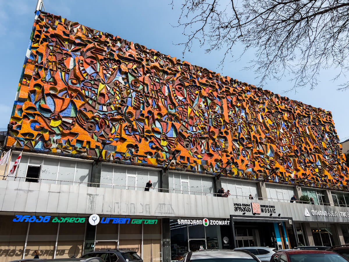 თბილისური მოზაიკები – წავშალოთ თუ გავუფრთხილდეთ ქართულ მოტივებზე შექმნილ საბჭოთა სიმბოლიკას