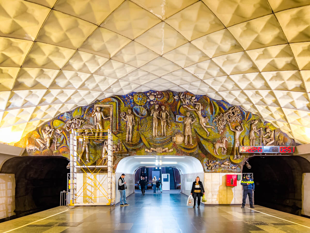 თბილისური მოზაიკები – წავშალოთ თუ გავუფრთხილდეთ ქართულ მოტივებზე შექმნილ საბჭოთა სიმბოლიკას