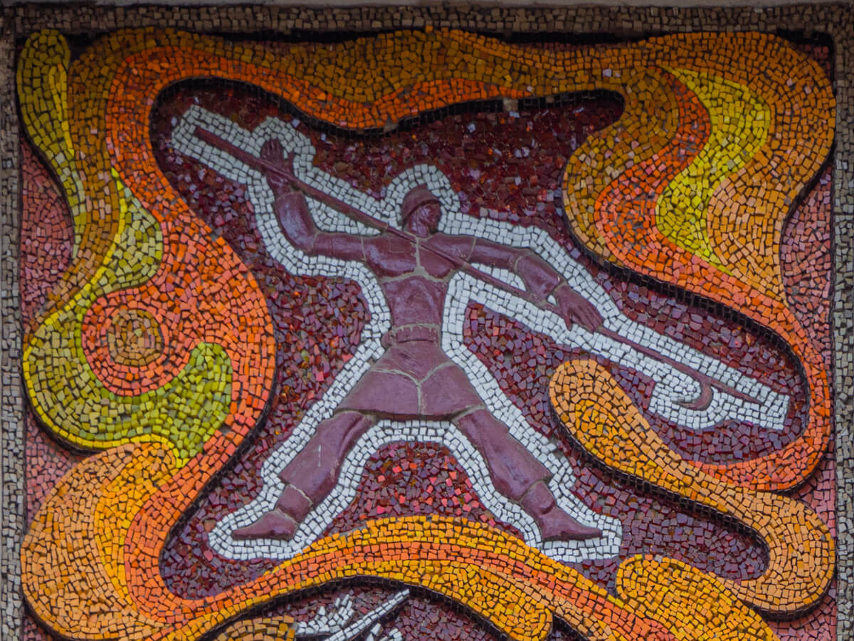 თბილისური მოზაიკები – წავშალოთ თუ გავუფრთხილდეთ ქართულ მოტივებზე შექმნილ საბჭოთა სიმბოლიკას