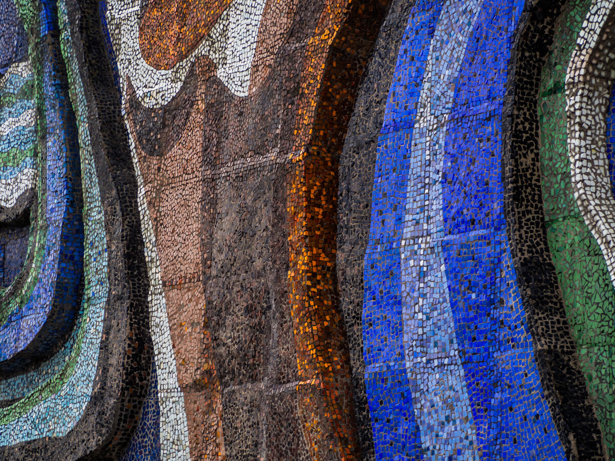 თბილისური მოზაიკები – წავშალოთ თუ გავუფრთხილდეთ ქართულ მოტივებზე შექმნილ საბჭოთა სიმბოლიკას