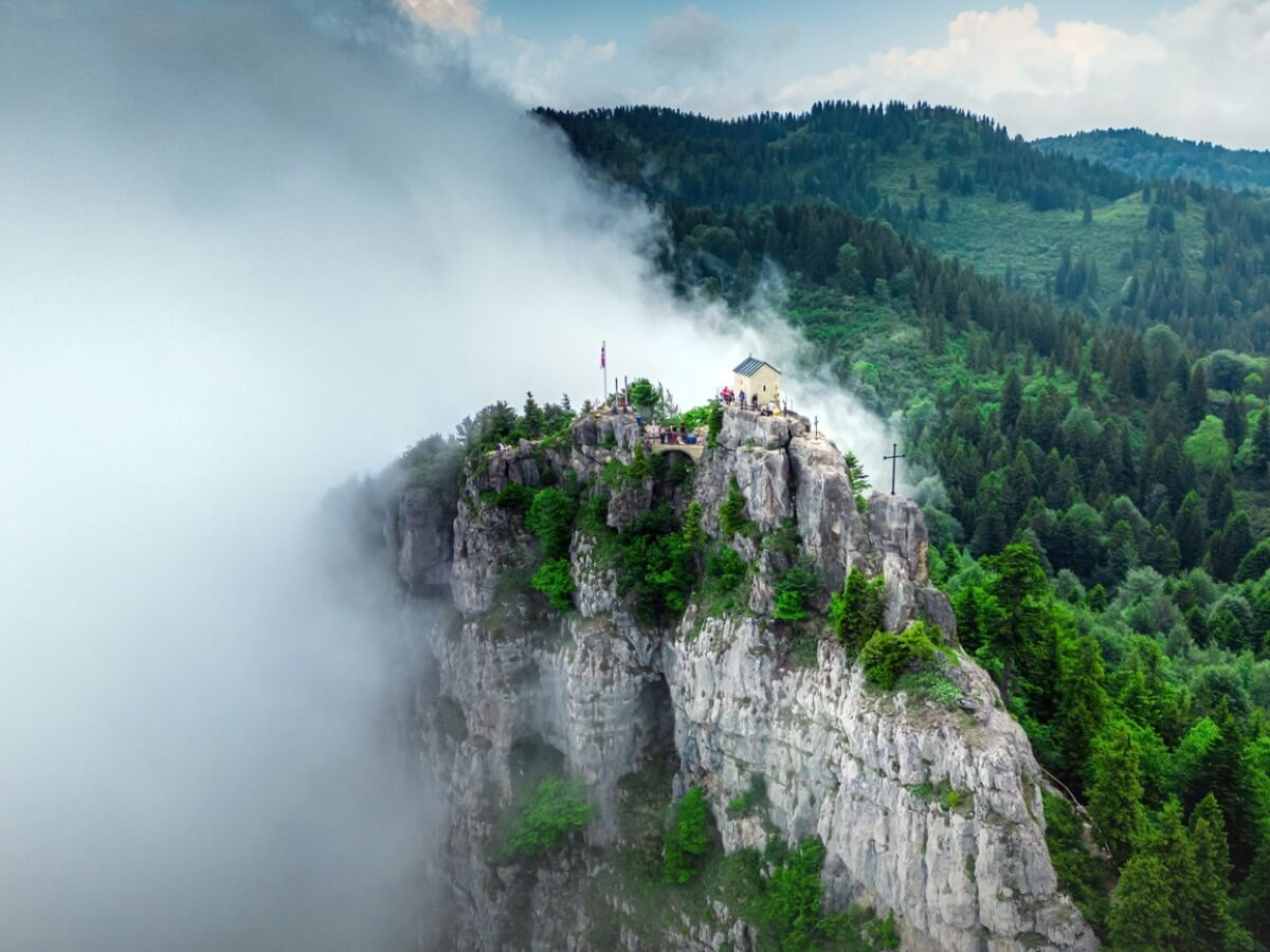 იქ, სადაც ფეხით ცაში ადიხარ – ერთი ჩვეულებრივი დღის არაჩვეულებრივი ემოცია