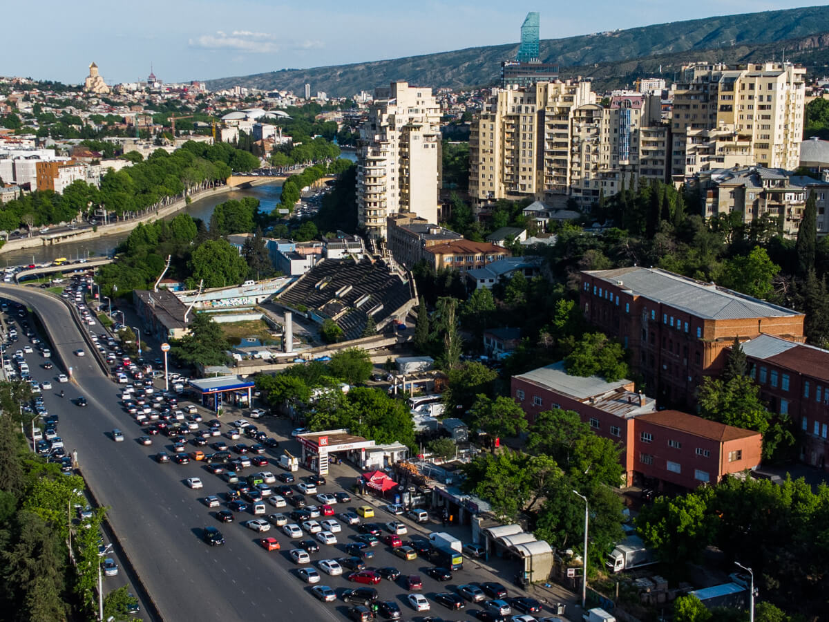 ავტოსაგზაო შემთხვევების გაზრდილი მაჩვენებელი – დარგის ექსპერტები პრობლემის აღმოფხვრის გზებზე საუბრობენ