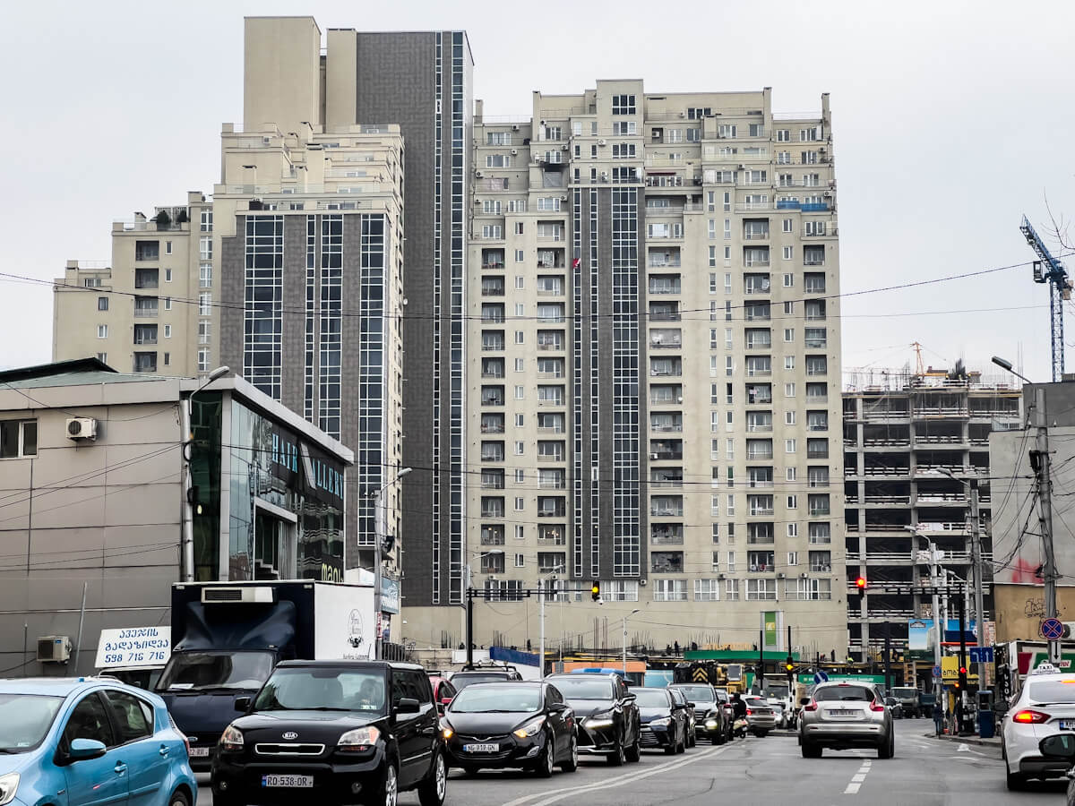 ავტოსაგზაო შემთხვევების გაზრდილი მაჩვენებელი – დარგის ექსპერტები პრობლემის აღმოფხვრის გზებზე საუბრობენ