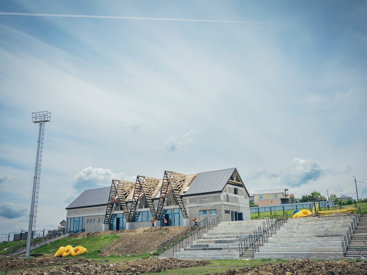 კიდევ ერთი მასშტაბური პროექტი თბილისში – მთაწმინდის რაიონში, ტაბახმელაში, სპორტული კომპლექსის მშენებლობა მიმდინარეობს