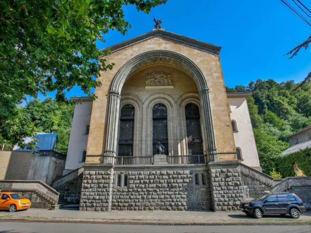 ჭიათურის დრამატული თეატრის ახალი სიცოცხლე