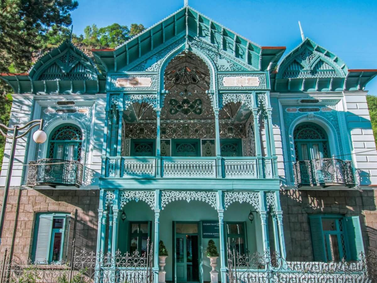 სიმწვანეში ჩაკარგული ქალაქის არქიტექტურა – შეინარჩუნებს თუ არა ბორჯომი ავთენტურ იერსახეს