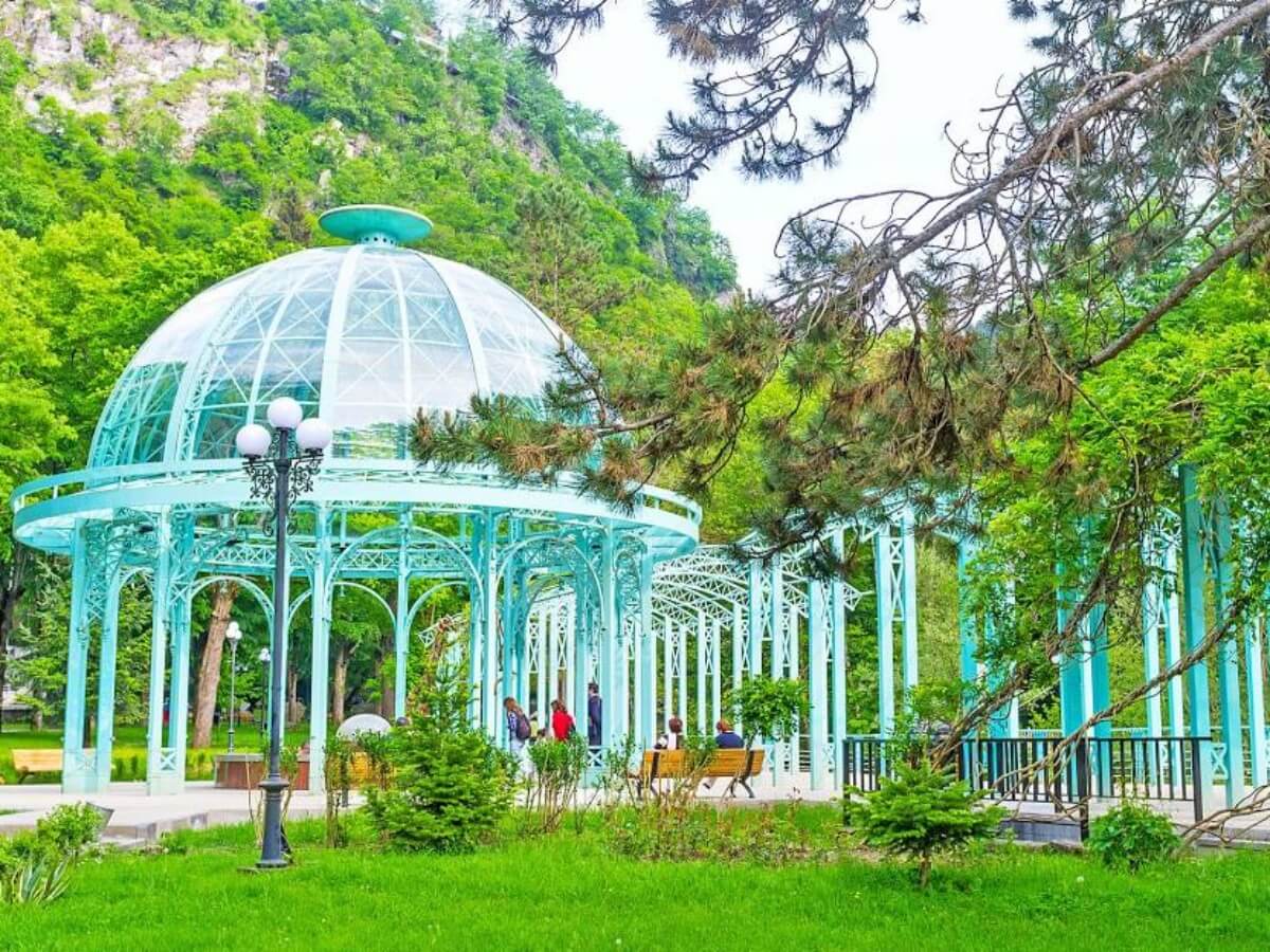 სიმწვანეში ჩაკარგული ქალაქის არქიტექტურა – შეინარჩუნებს თუ არა ბორჯომი ავთენტურ იერსახეს