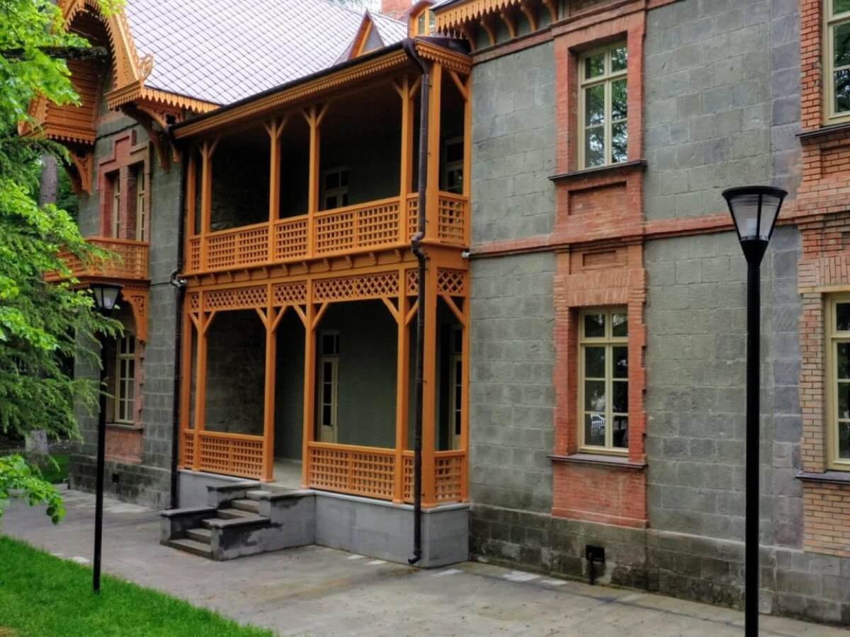 სიმწვანეში ჩაკარგული ქალაქის არქიტექტურა – შეინარჩუნებს თუ არა ბორჯომი ავთენტურ იერსახეს