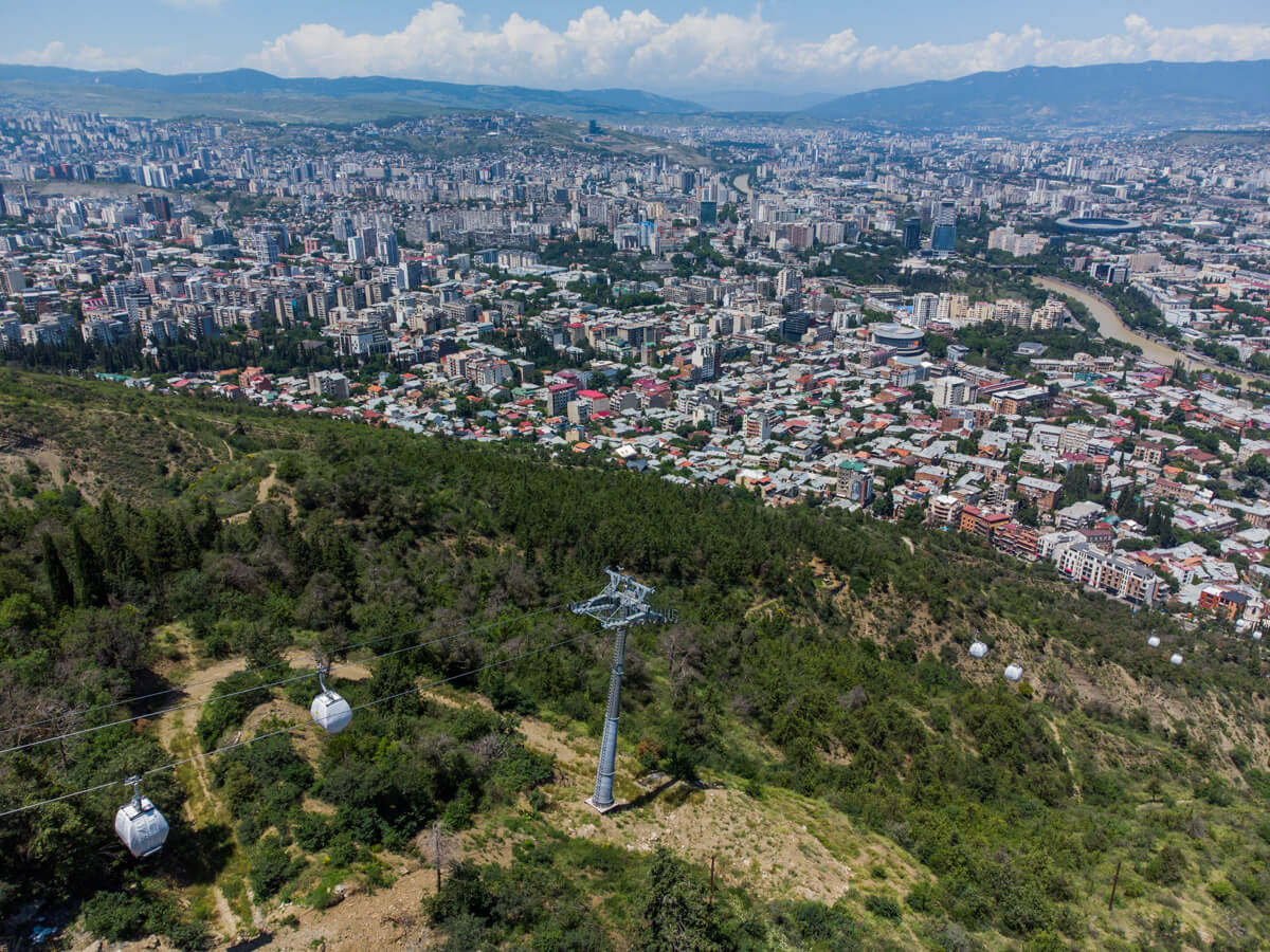 ტრანსპორტის სახეობა, რომლის წყალობითაც თბილისთან სიახლოვეს უფრო მეტად შეიგრძნობ
