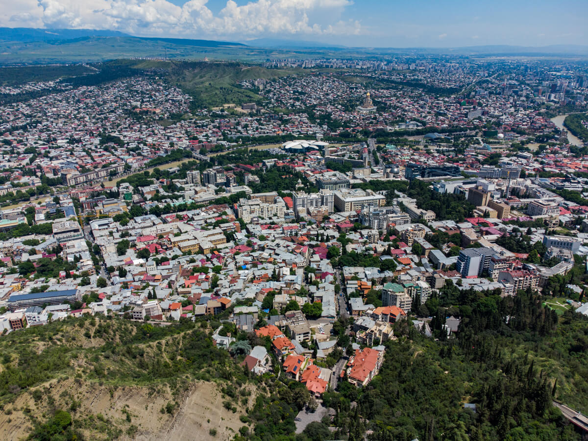 ტრანსპორტის სახეობა, რომლის წყალობითაც თბილისთან სიახლოვეს უფრო მეტად შეიგრძნობ