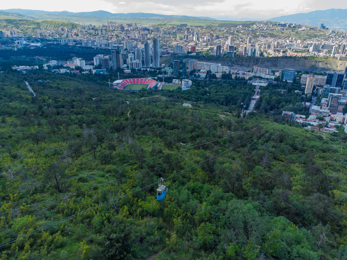 ტრანსპორტის სახეობა, რომლის წყალობითაც თბილისთან სიახლოვეს უფრო მეტად შეიგრძნობ