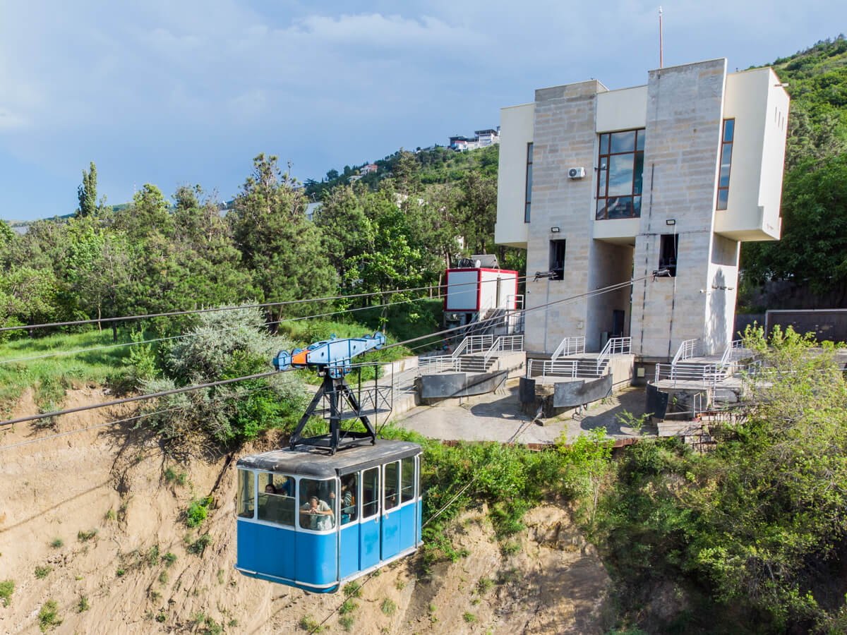 ტრანსპორტის სახეობა, რომლის წყალობითაც თბილისთან სიახლოვეს უფრო მეტად შეიგრძნობ