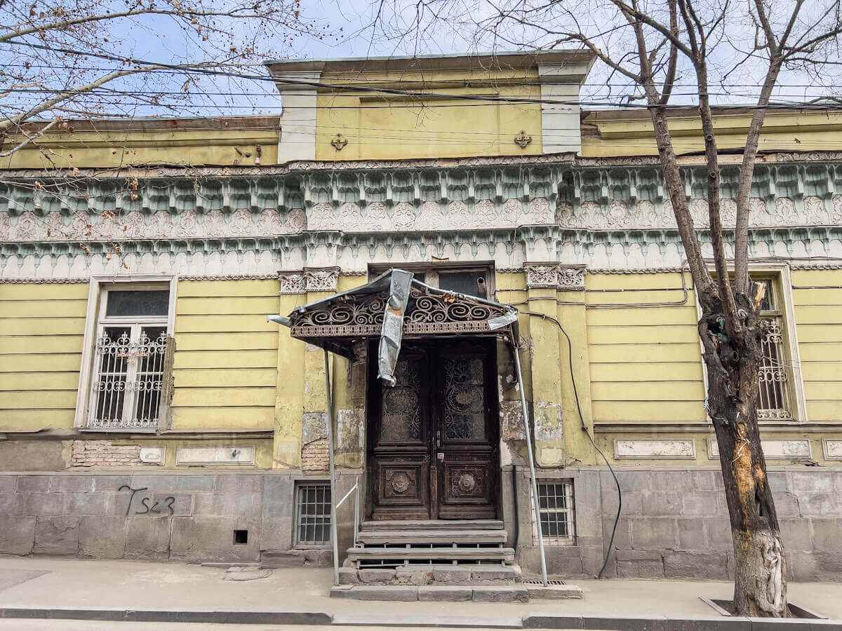 სიმწვანეში ჩაკარგული ქალაქის არქიტექტურა – შეინარჩუნებს თუ არა ბორჯომი ავთენტურ იერსახეს