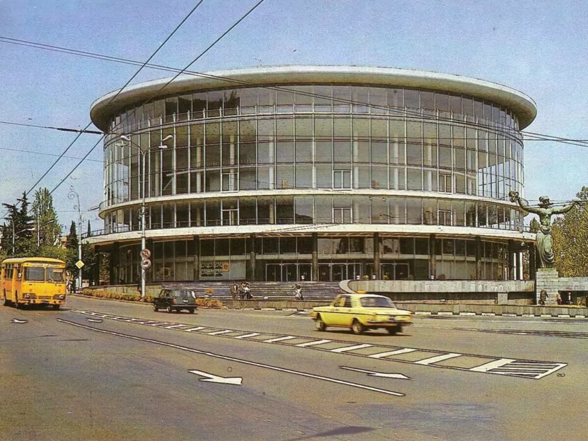 ფილარმონია – თბილისის სავიზიტო ბარათი და მასზე მასშტაბური “ივენთჰოლის” მშენებლობა საბურთალოზე