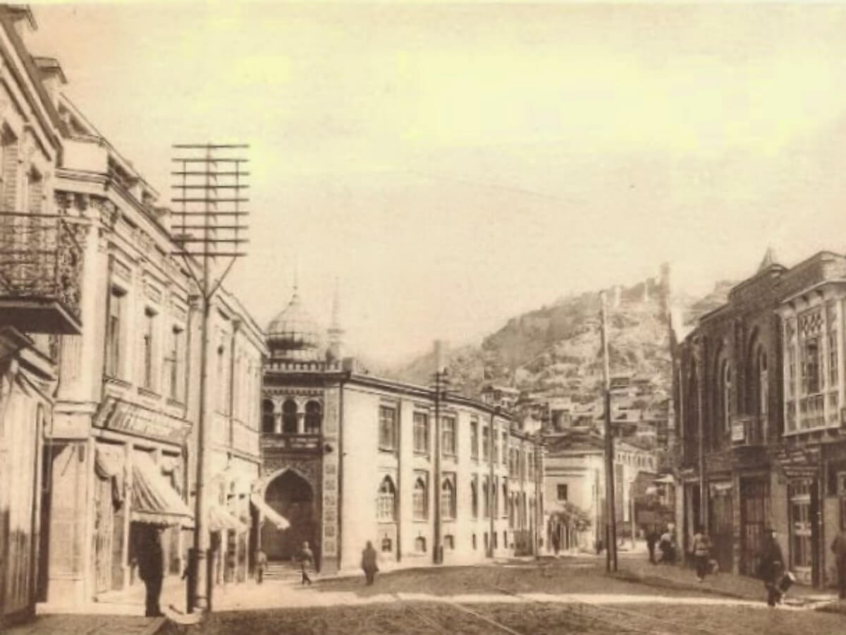 5-ვარსკვლავიანი სასტუმრო ისტორიული „ქარვასლის“ ადგილას