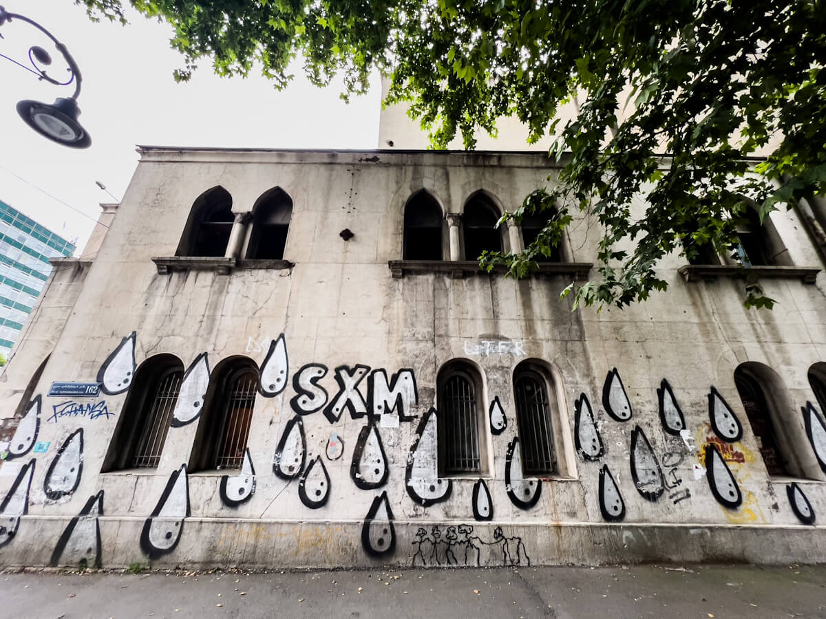 ფუნქციადაკარგული კინოსტუდია რენოვაციის მოლოდინში