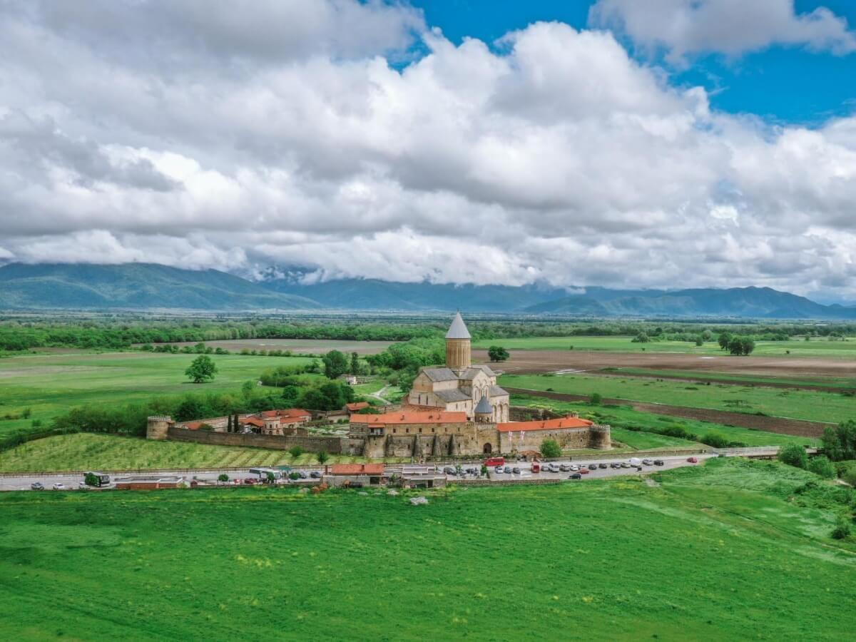 ალავერდის სამონასტრო კომპლექსში სტიქიის შედეგების აღმოფხვრა გრძელდება