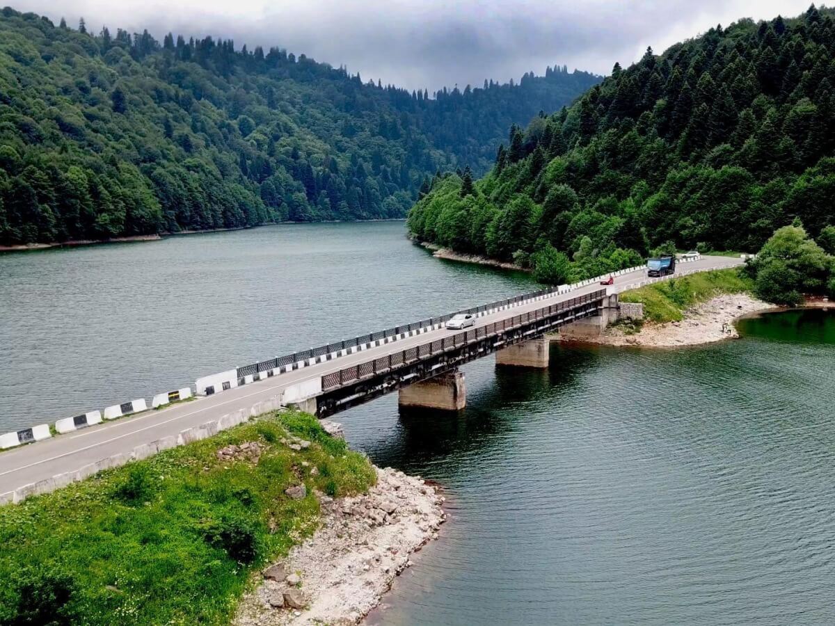 თუ გინდა ზღაპრის გმირობა, გამომყევი ნიკორწმინდაში