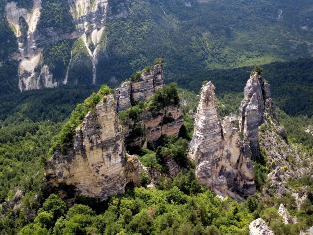 თუ გინდა ზღაპრის გმირობა, გამომყევი ნიკორწმინდაში