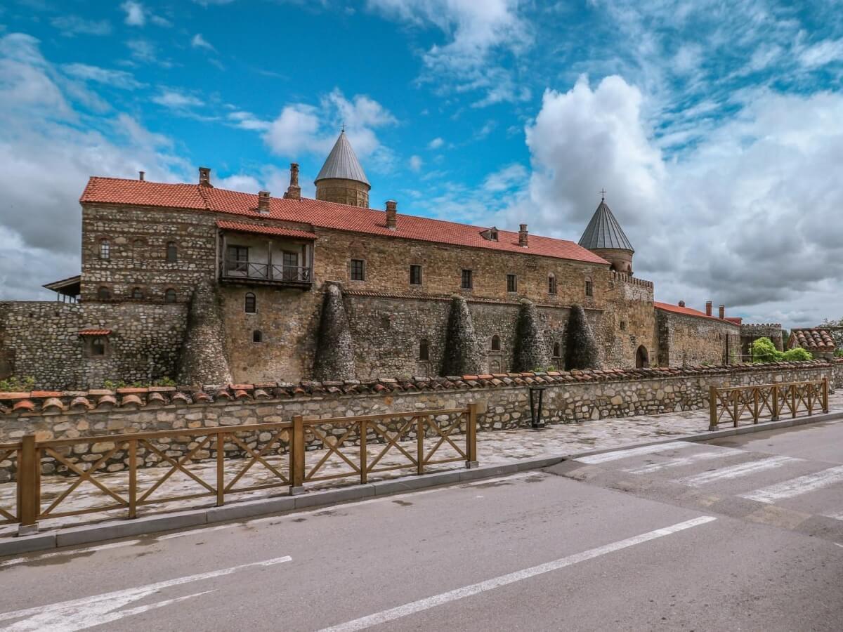 ალავერდის სამონასტრო კომპლექსში სტიქიის შედეგების აღმოფხვრა გრძელდება