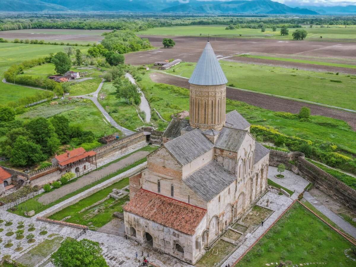 ალავერდის სამონასტრო კომპლექსში სტიქიის შედეგების აღმოფხვრა გრძელდება
