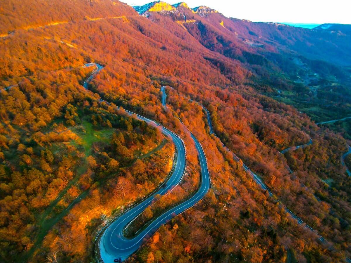 თუ გინდა ზღაპრის გმირობა, გამომყევი ნიკორწმინდაში