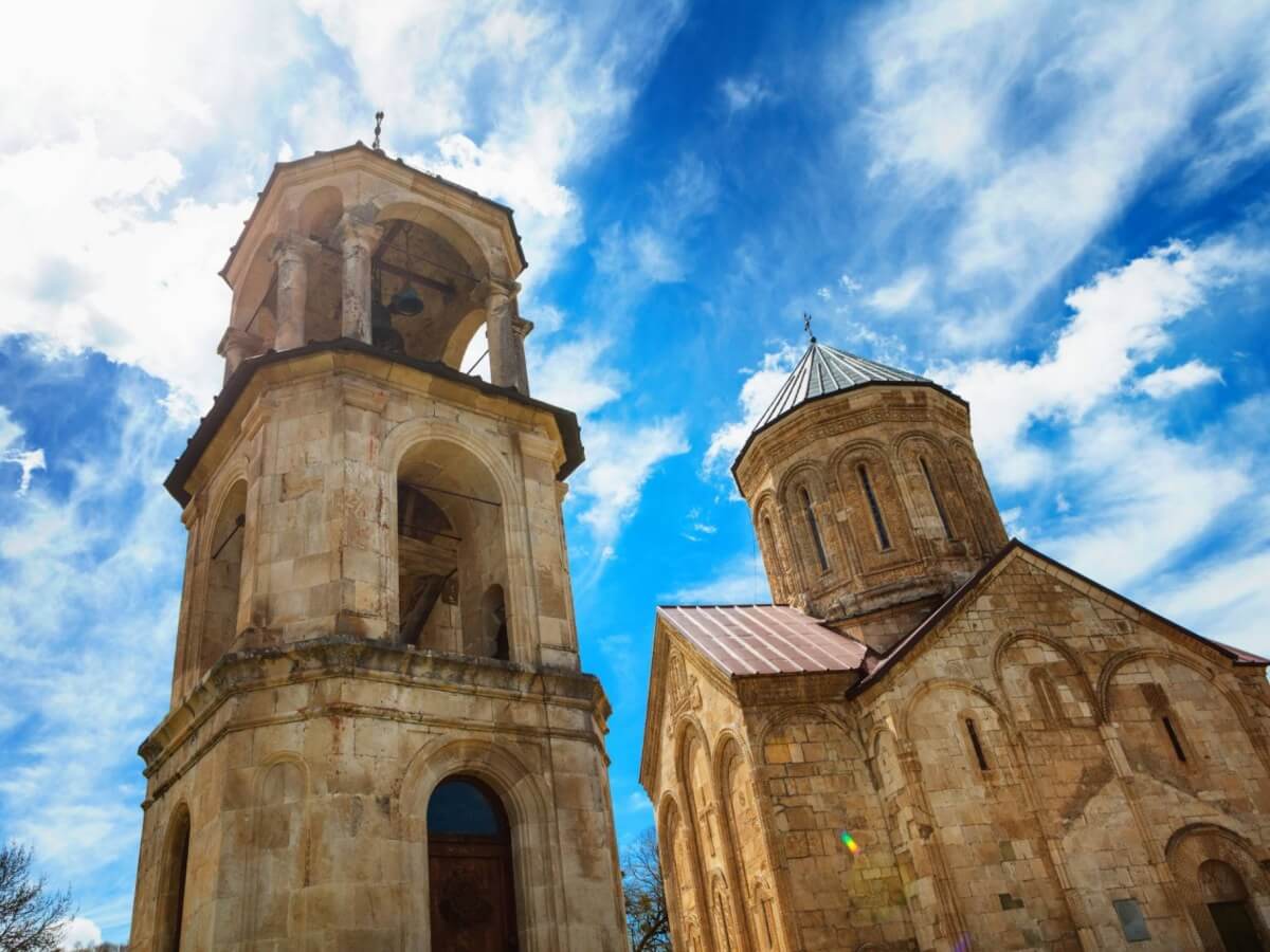 თუ გინდა ზღაპრის გმირობა, გამომყევი ნიკორწმინდაში