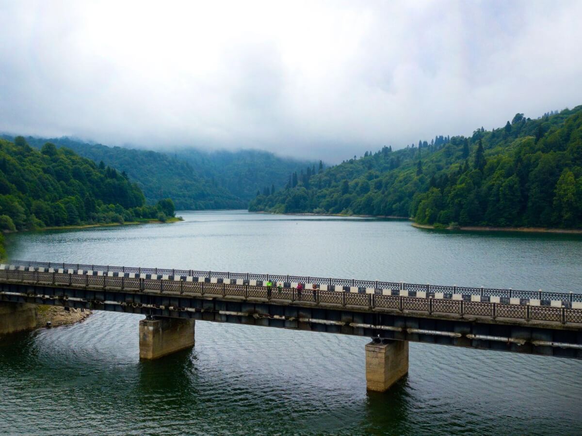 თუ გინდა ზღაპრის გმირობა, გამომყევი ნიკორწმინდაში