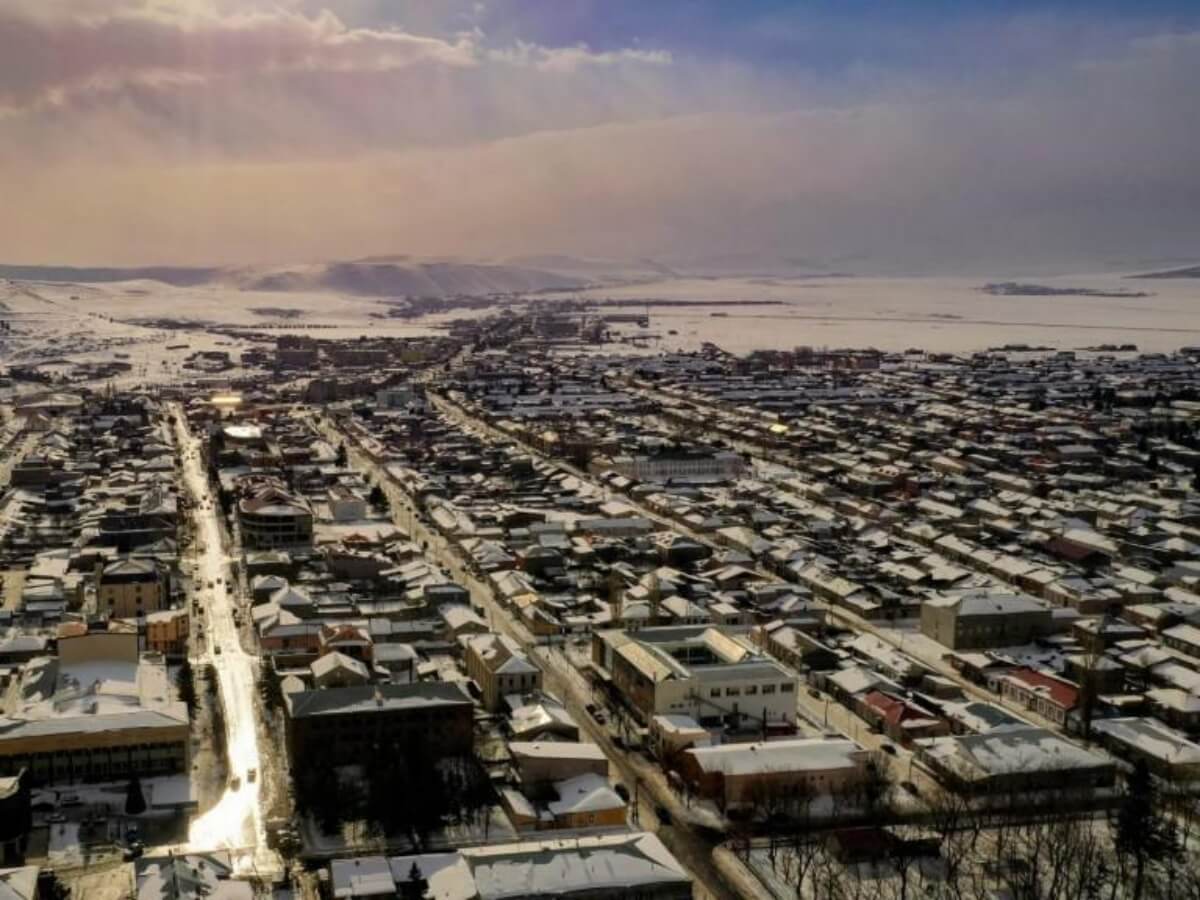 სოფელ ახალქალაქს სახელწოდება გადაერქვა და მას “მეფისქალაქი” ეწოდა