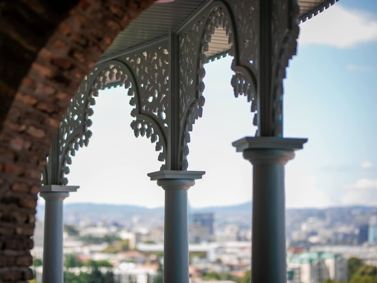 თბილისის ძველ ნაწილში, დარეჯან დედოფლის სასახლე, რომელიც მძიმე ავარიულ მდგომარეობაში იყო რეაბილიტაცია დასრულდა